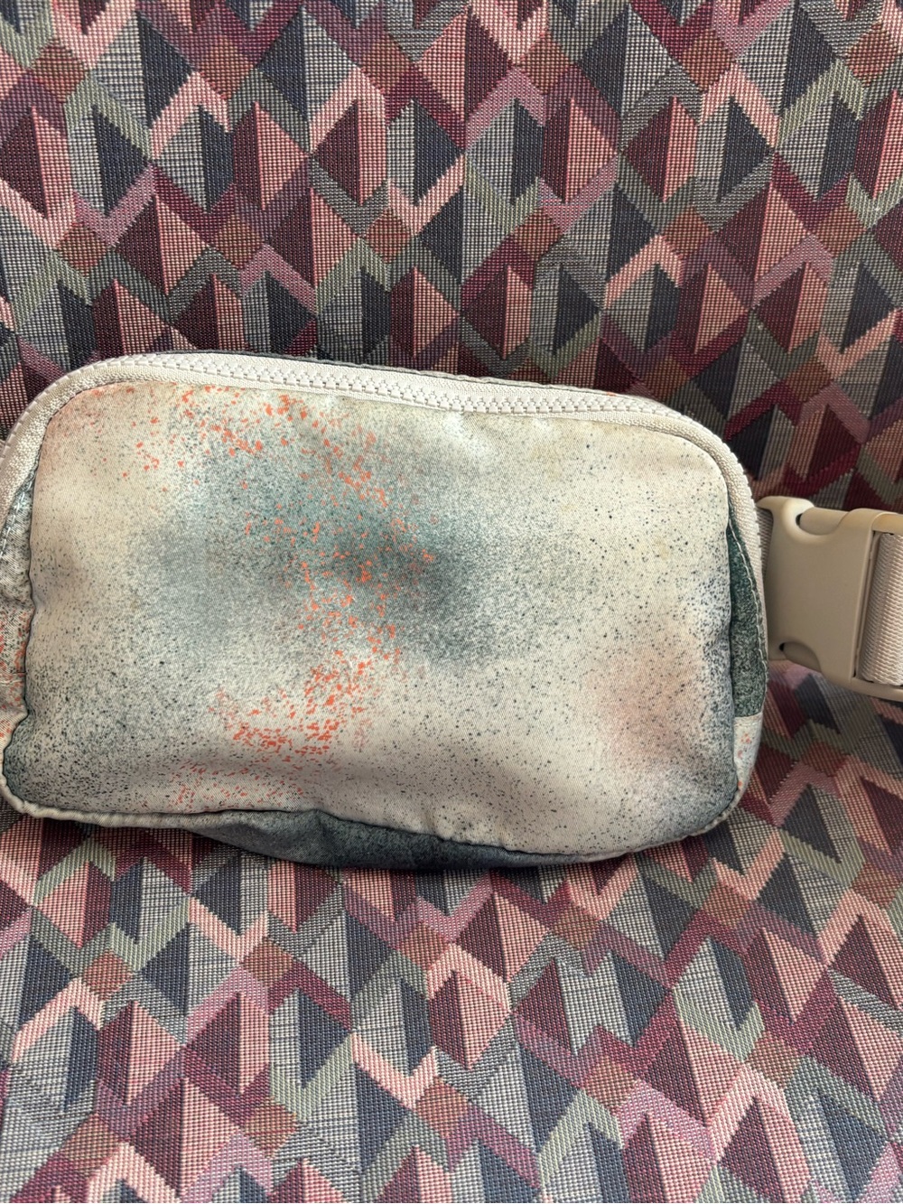 lululemon athletica Painted Speckled belt bag.  EUC. Free with lulu purchase
